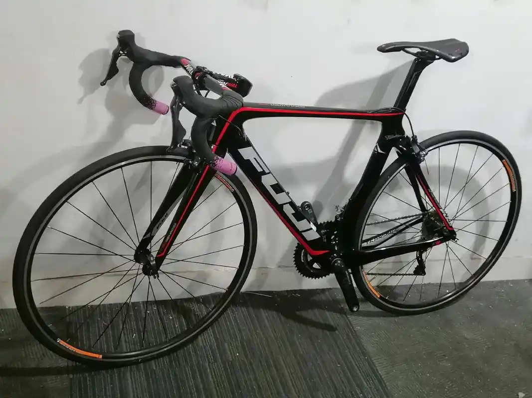 美国fuji transonic碳纤维公路车#上热门97нα - 抖音