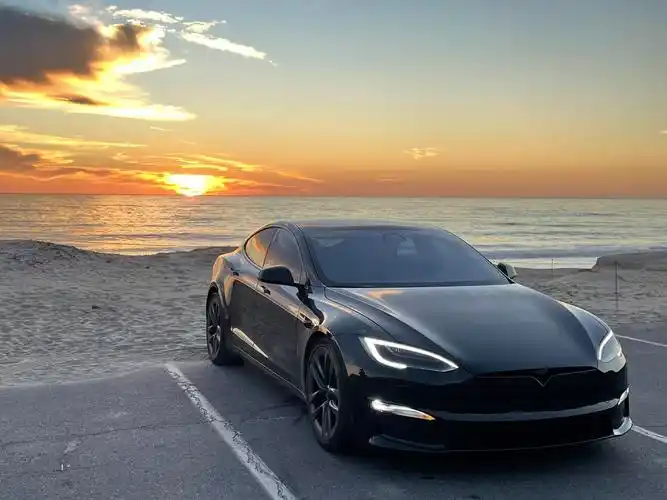 打开凤凰新闻,查看更多高清图片当地时间1月6日,特斯拉发文称,plaid