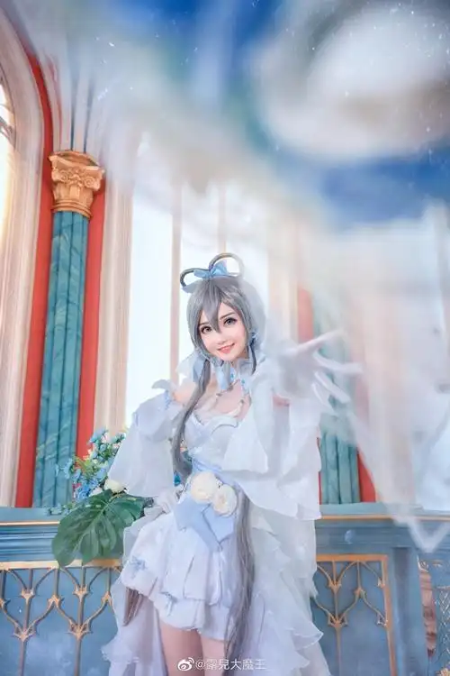 cos正片vocaloid随心所欲洛天依花嫁coscn露儿大魔王