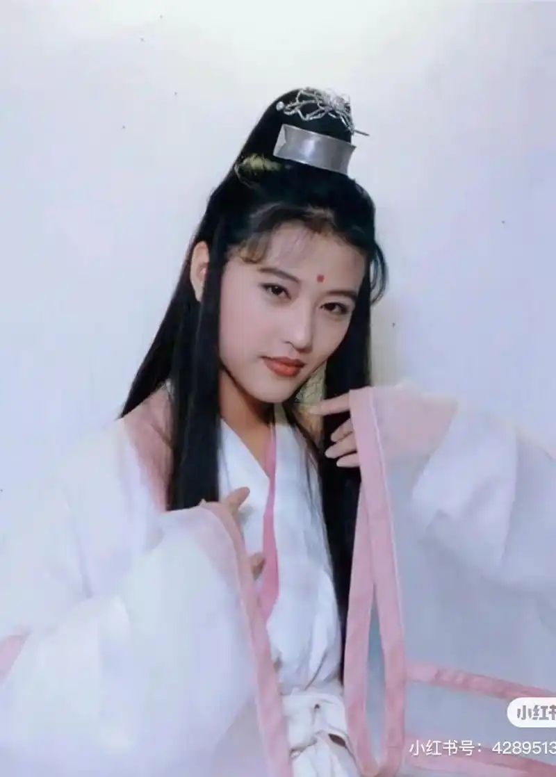 怀旧经典金庸武侠剧#那些年追过的剧,最经典的倚天屠龙记周海 - 抖音