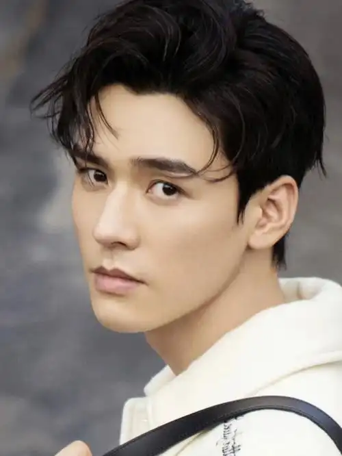 龚俊的这张脸不上大银幕真是资源浪费