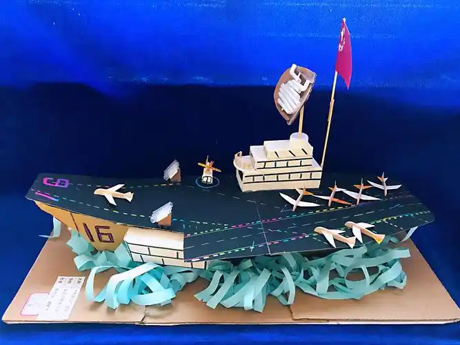 其它 帆帆的小汐的美篇 写美篇  活动中,学生们或利用瓶盖,塑料袋制作