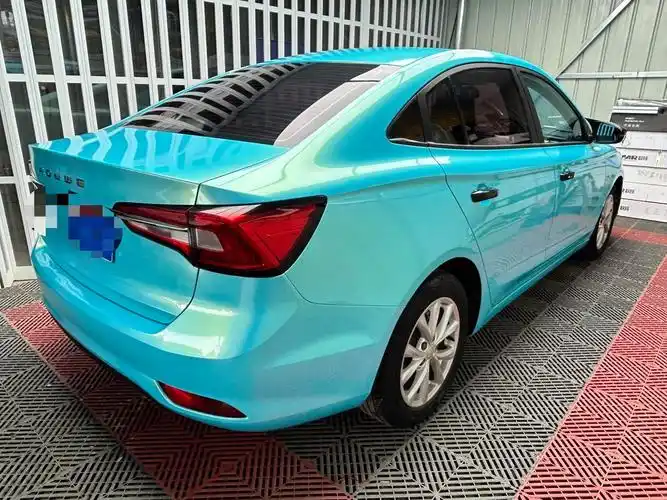 荣威i5车身改色贴膜(幻彩珊瑚冰雪蓝)