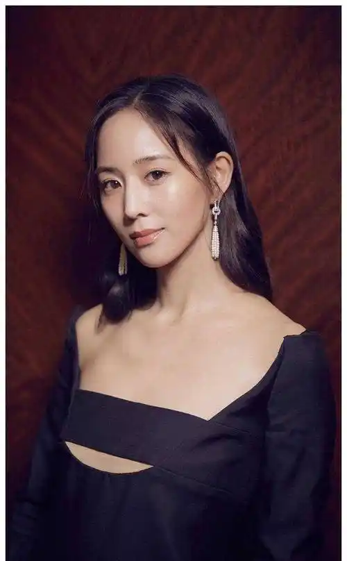 原创原创这谁能顶得住呢张钧甯这身材真叫人窒息啊