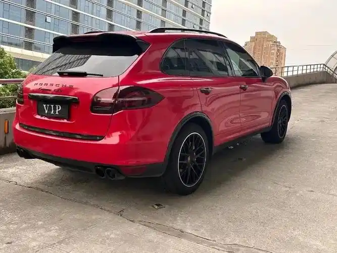 保时捷卡宴卡宴4.8 19.80万元 车型:越野车 车体颜色 - 抖音