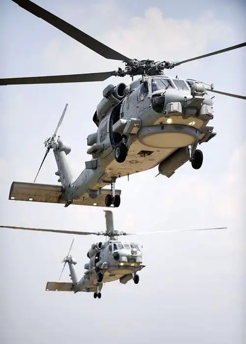 战斗海鹰 mh-60r特种作战直升机_空中网军事频道