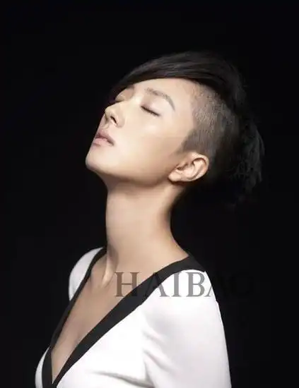 来玩次大的八款阴阳头发型想不吸睛都难