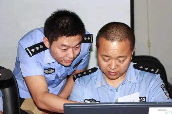 生前最后时刻,他仍奔走在工作一线