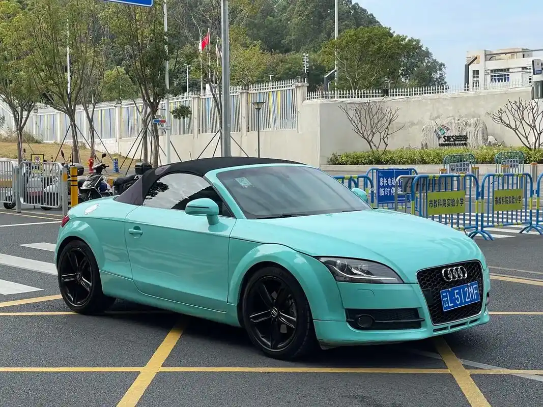 2010年奥迪tt敞篷版,2.0t排量,最美蓝外红外,13万 - 抖音