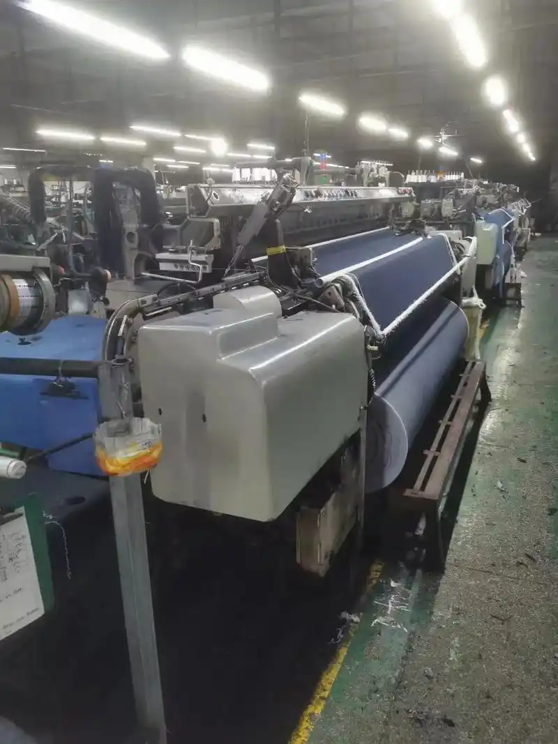 出售230丰凯飞越高速剑杆织机