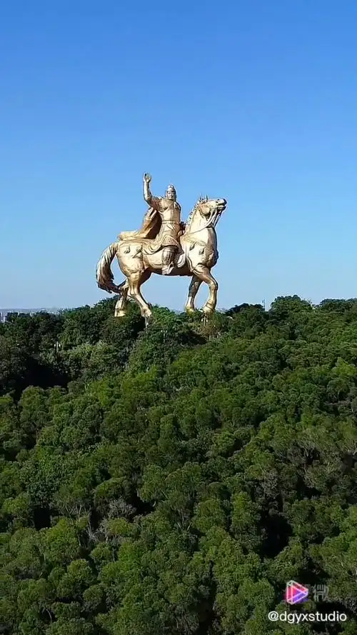 泉州大坪山郑成功公园,听说修建的时候是为了阻挡台风,祈求风调雨顺.