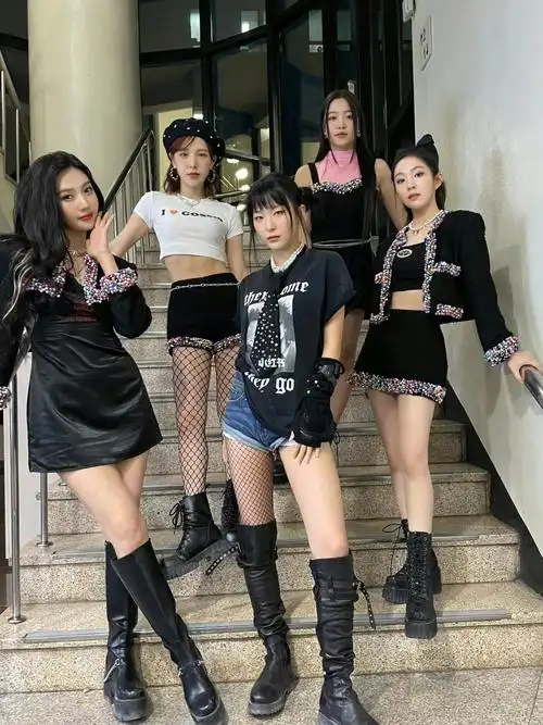 redvelvet  #joy  #seulgi  #irene  #yeri  #wendy#姜涩琪  #裴珠泫