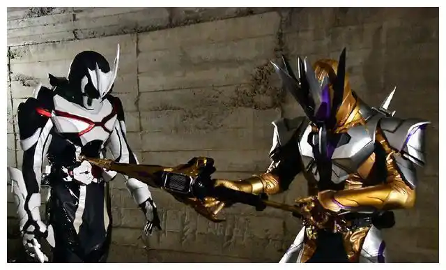 假面骑士saber二骑皮套演员锁定永德回归不吃瘪的黄金二骑