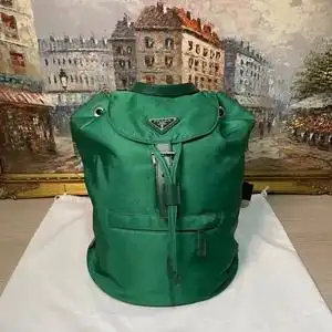 prada|普拉达 降落伞面料 再生尼龙双肩包 背包 书包
