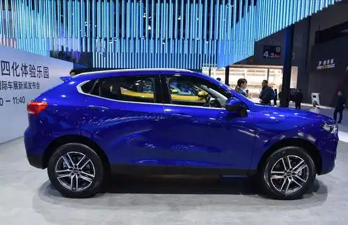 新款哈弗f5亮相,1.5t 运动外观,落地13万,比长安cs85帅气!