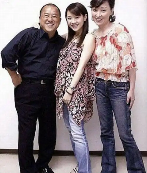 茉莉娱乐屋 3天前 我要分享 曾志伟第二任妻子朱锡珍8月3日因病离世