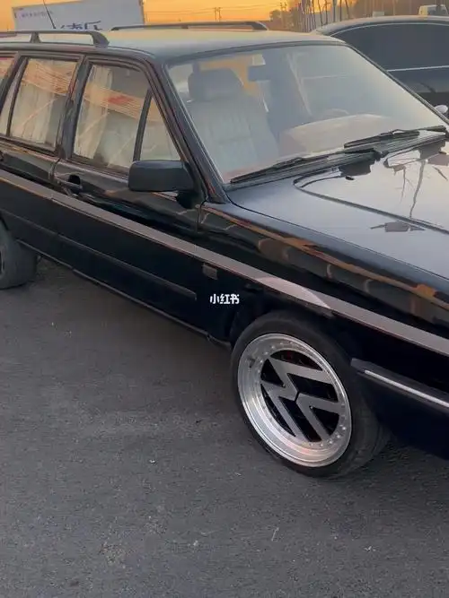 08年极品改装桑塔纳桑旅