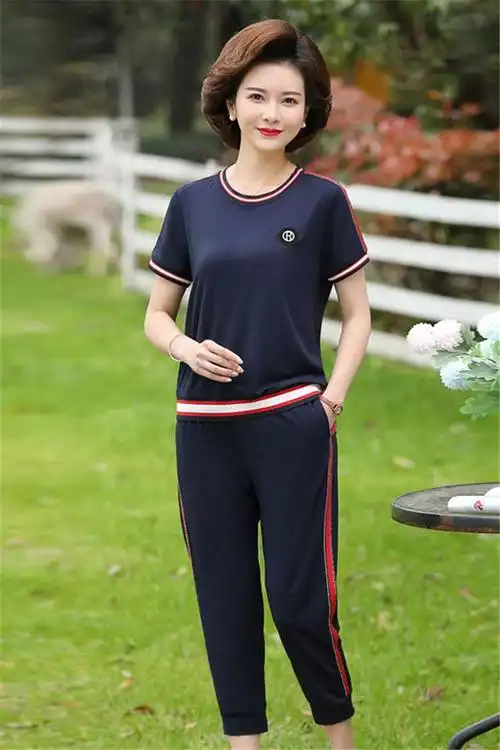 妈妈夏装母亲节衣服减龄运动套装中老年妇女洋气40岁50休闲两件套