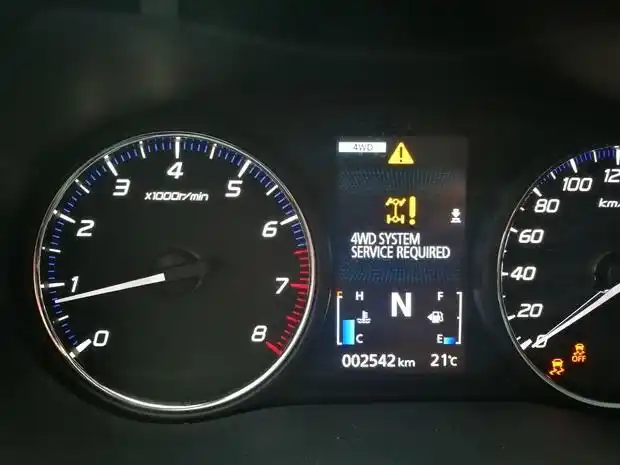 三菱欧蓝德刚买没有跑到2500公里车有故障能退车吗