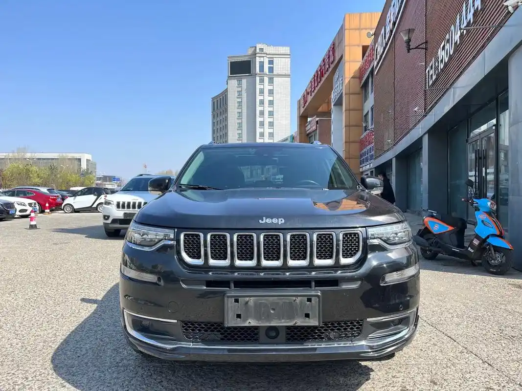 jeep 大指挥官 2018款 2.0t.【车辆名称】201 - 抖音