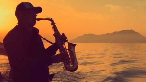 萨克斯演奏riverflowsinyou唯美欢快让人醉