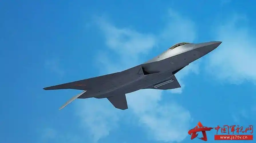 组图:网友设计中国第六代隐身战机效果图