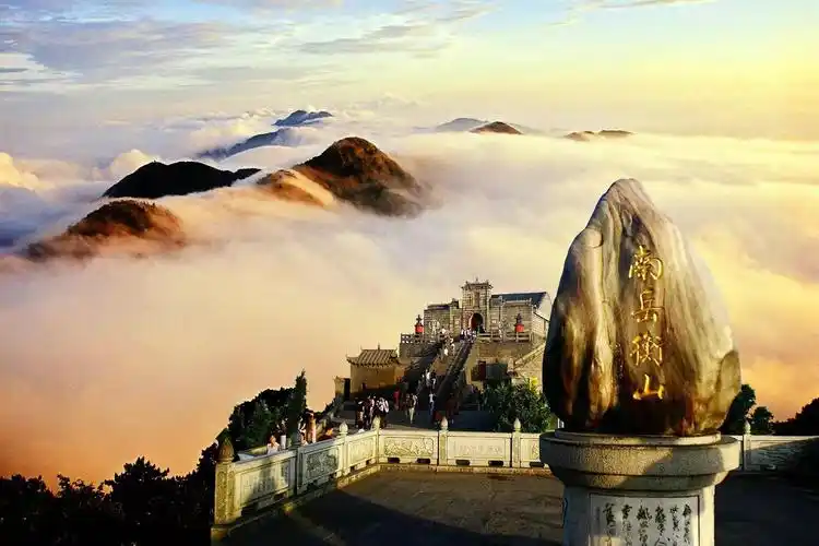 岳阳旅游必去十大景点(湖南最值得去的十大著名景点推荐)(图9)