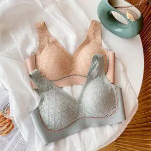 内衣女小胸无痕乳胶聚拢薄款无钢圈运动一体一片美背背心式文胸