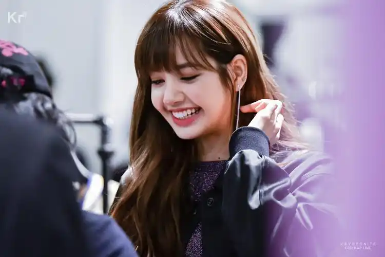 lisa,cr.blackpink吧