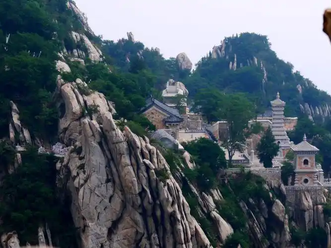 五律三皇寨探秋