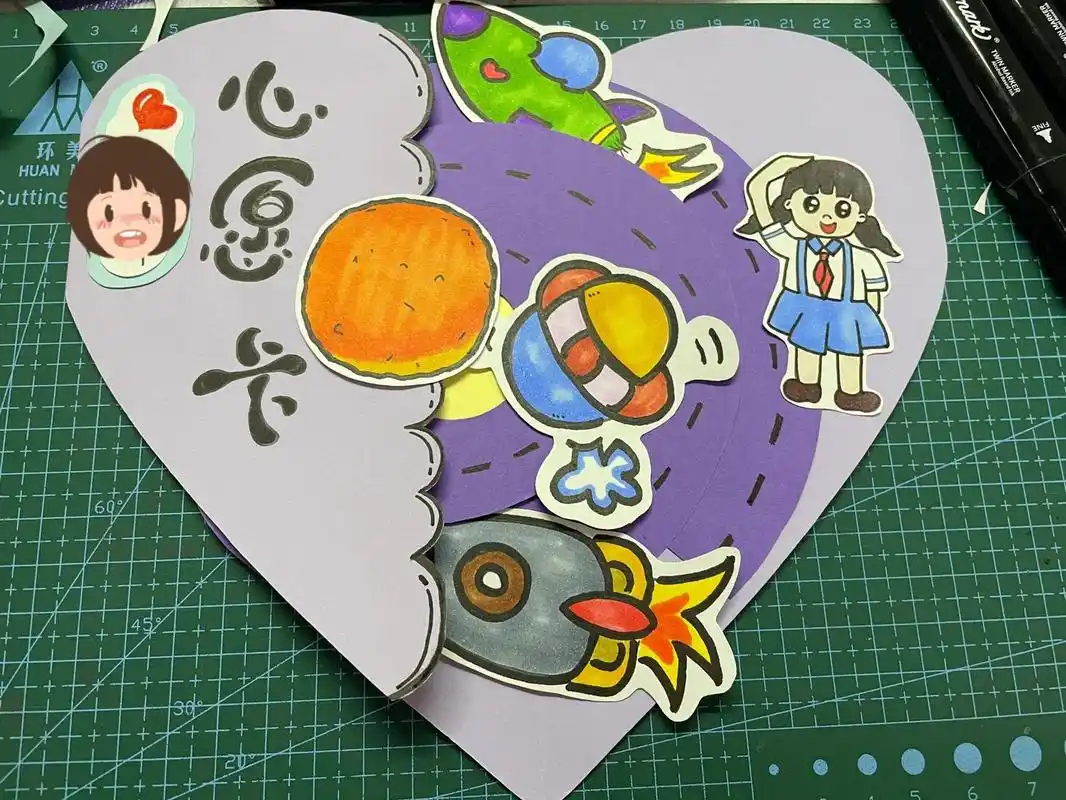 入队心愿卡 | 家有一年级 昨晚得知被选上首批少先队,一开心就四处