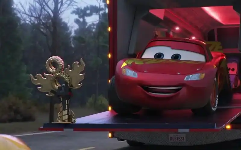 赛车总动员3片段 lightning mcqueens apology to cruz ramirez
