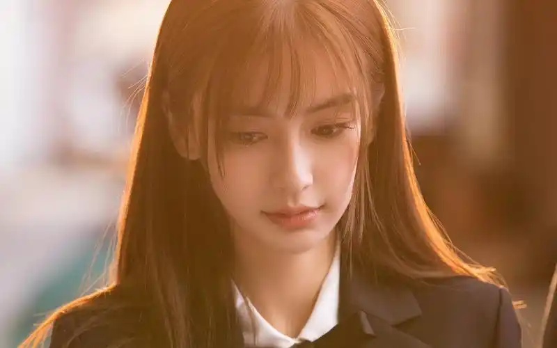 制服美女angelababy图片-美女壁纸-高清美女图片-第3图-娟娟壁纸