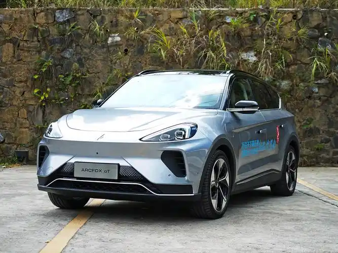 银狐电动汽车,极狐电动汽车