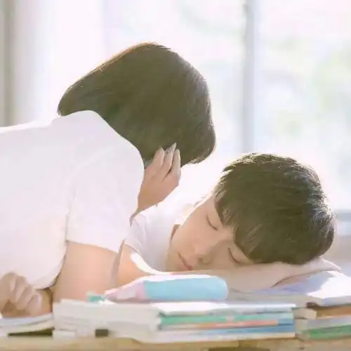 女生暗恋男生头像图片