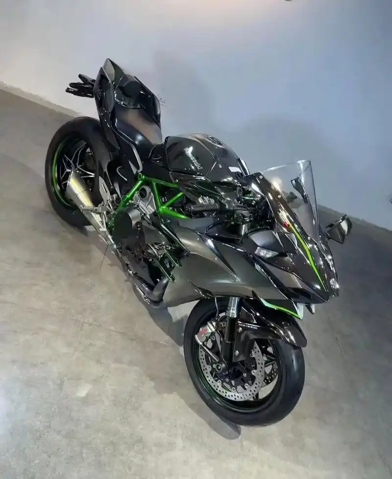 极品15年川崎h2 " 全车原版原漆.原后视镜风挡前后转 - 抖音