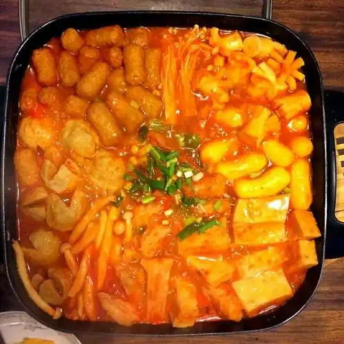 marinaecho做的韩国芝士部队年糕火锅