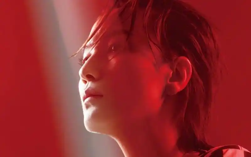 时尚明星宋佳杂志写真图片桌面壁纸