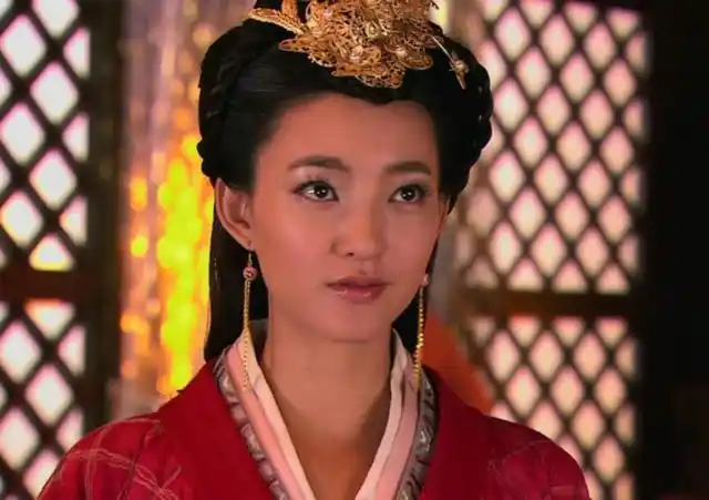 汉景帝妃子上厕所遇野猪,侍卫抗旨不救,太后大喜:赏!