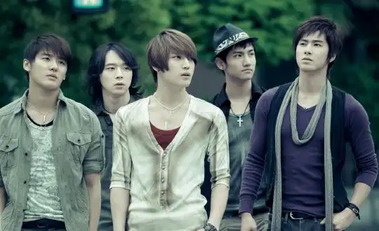 曾找过细亚俊秀,英雄在中和秘奇有天3位东方神起的成员,试图进行调解