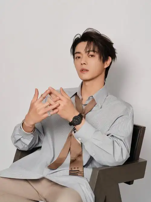 stars love bvlgari#@许凯soso演绎bvlgari宝格丽珠宝及腕表作品