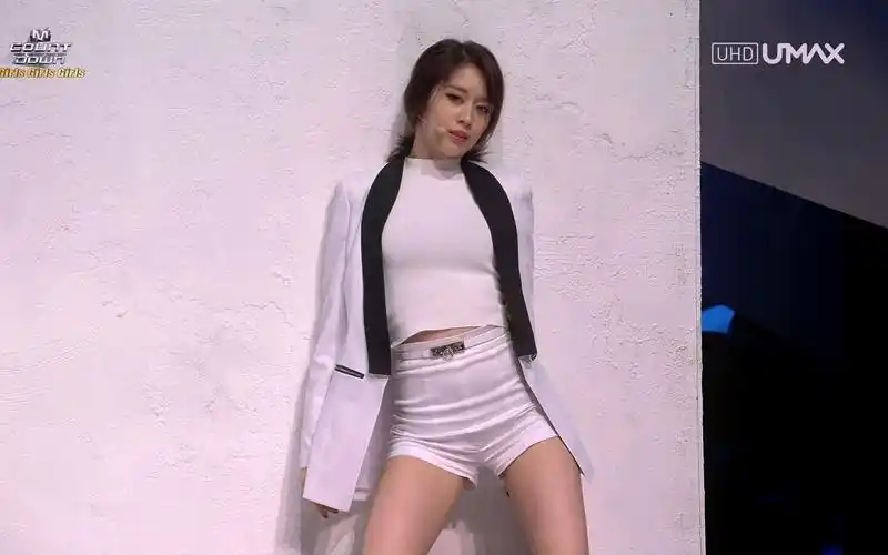 朴智妍一分一秒性感g盆舞高能合集