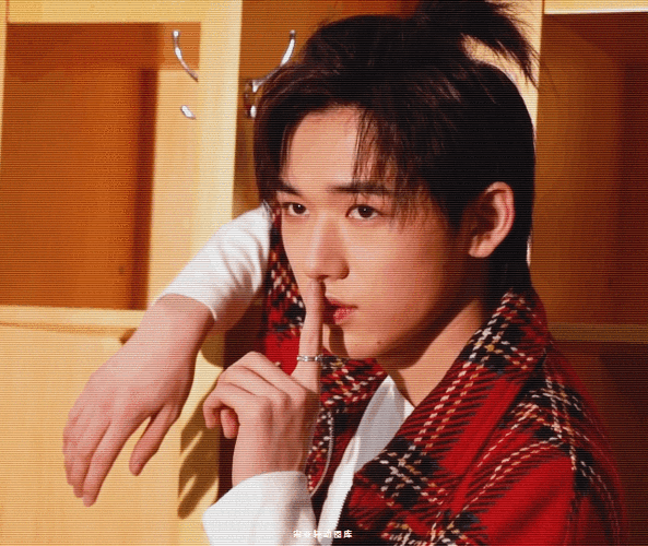 宋亚轩冲天辫##宋亚轩扎了两个不对称的小啾啾