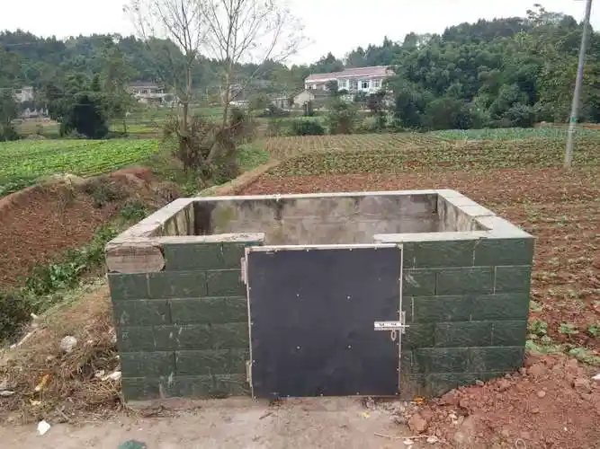 18个垃圾池前中后