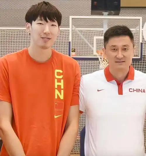 李凯尔6分,赵睿13分胡明轩14 - 体育 - 信息资讯 - 都市网