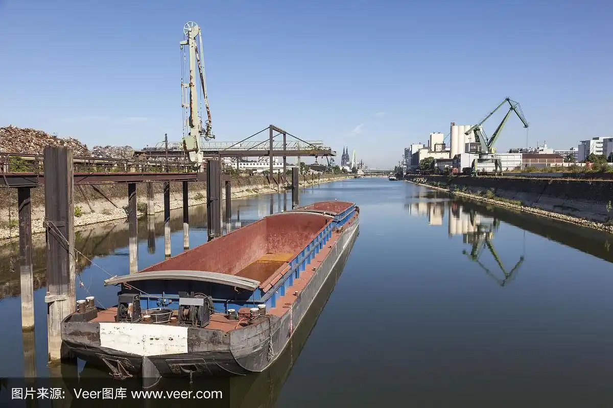 德国科隆的莱茵河港
