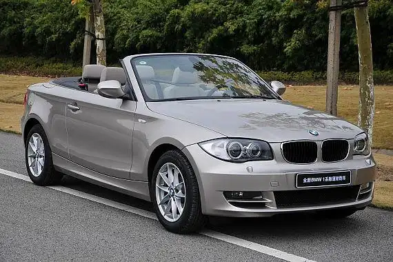 2011款宝马1系敞篷轿跑车