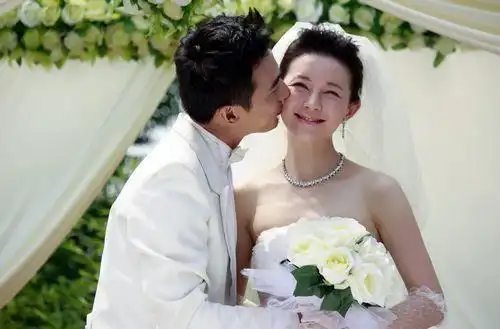 著名编剧乌兰那日松创作并执导,景岗山,张庭,刘敏,刘栋等内地实力演员