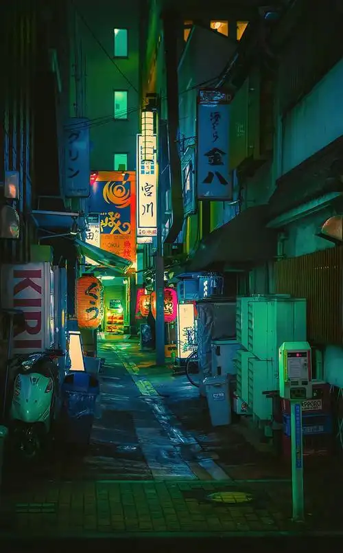 纸醉金迷的日本街头昏黄幽暗的夜间都市
