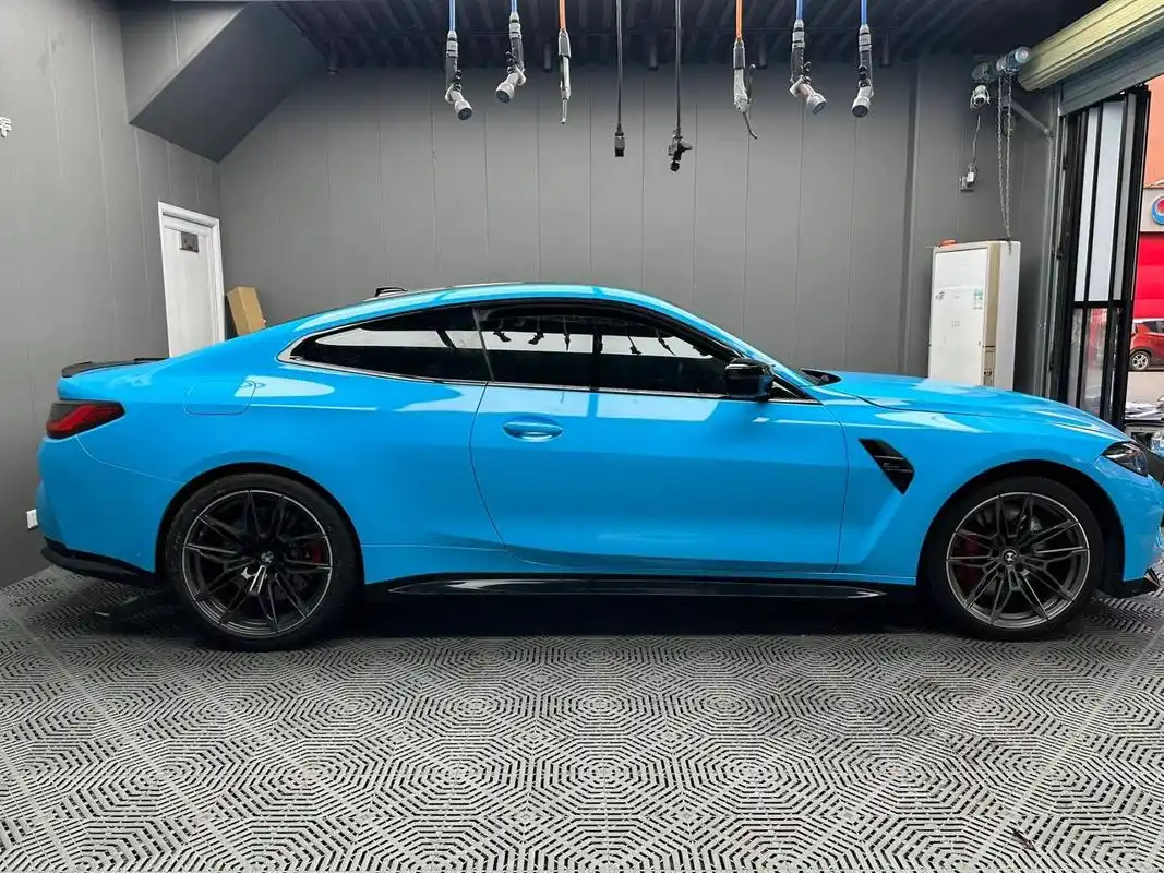 宝马4系冰激凌蓝 成都汽车改色贴膜